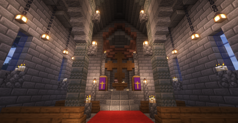 Vista desde dentro de la Ermita de cara a la Cruz, destacan las columnas y arcos interiores de estilo románico