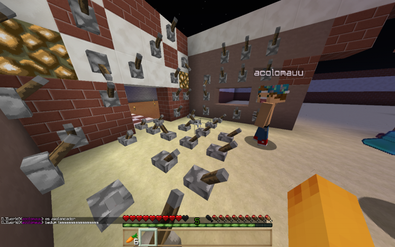 Aco liándola en casa de assa  y contando chistes malos xD