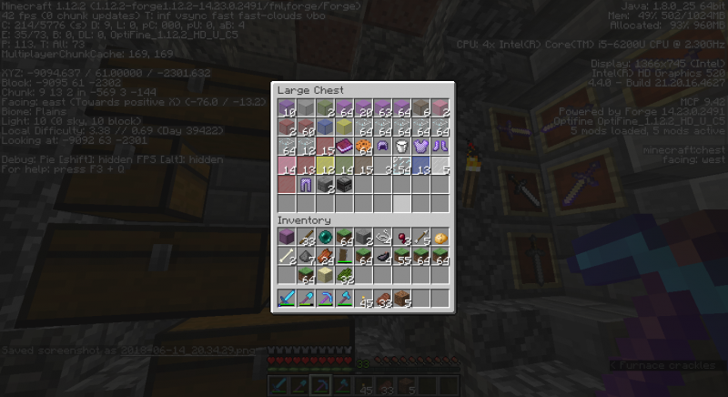 Aquí tuvo el descaro de sacar items del shulker rojo y ponerlos en éste cofre