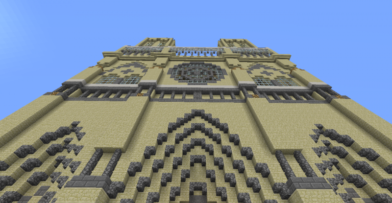 Aquí una imagen frontal del edificio.